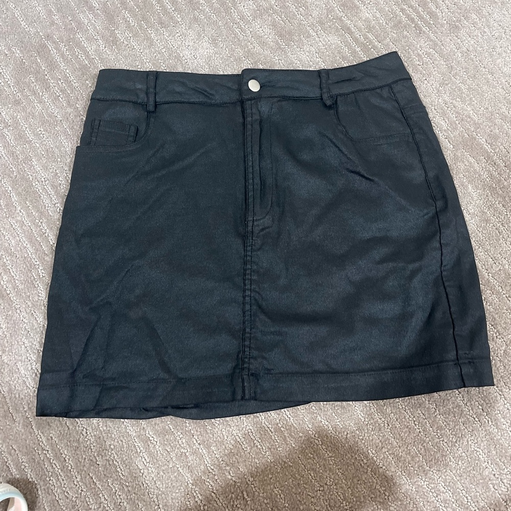 mini skirt